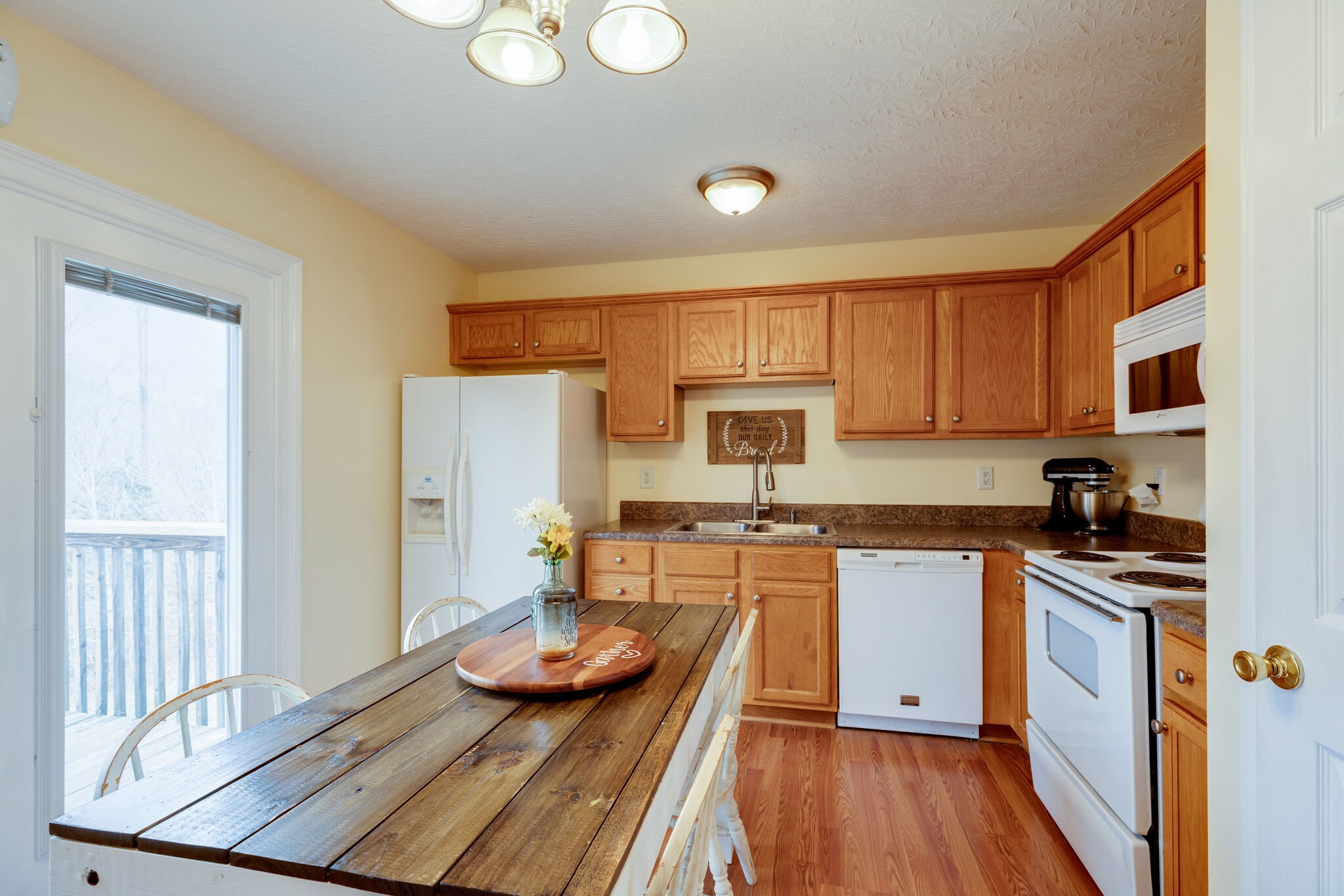 1009 Red Oak Road Charlotte, TN 37036 - Photo 9 of 21 Gallery Image 9