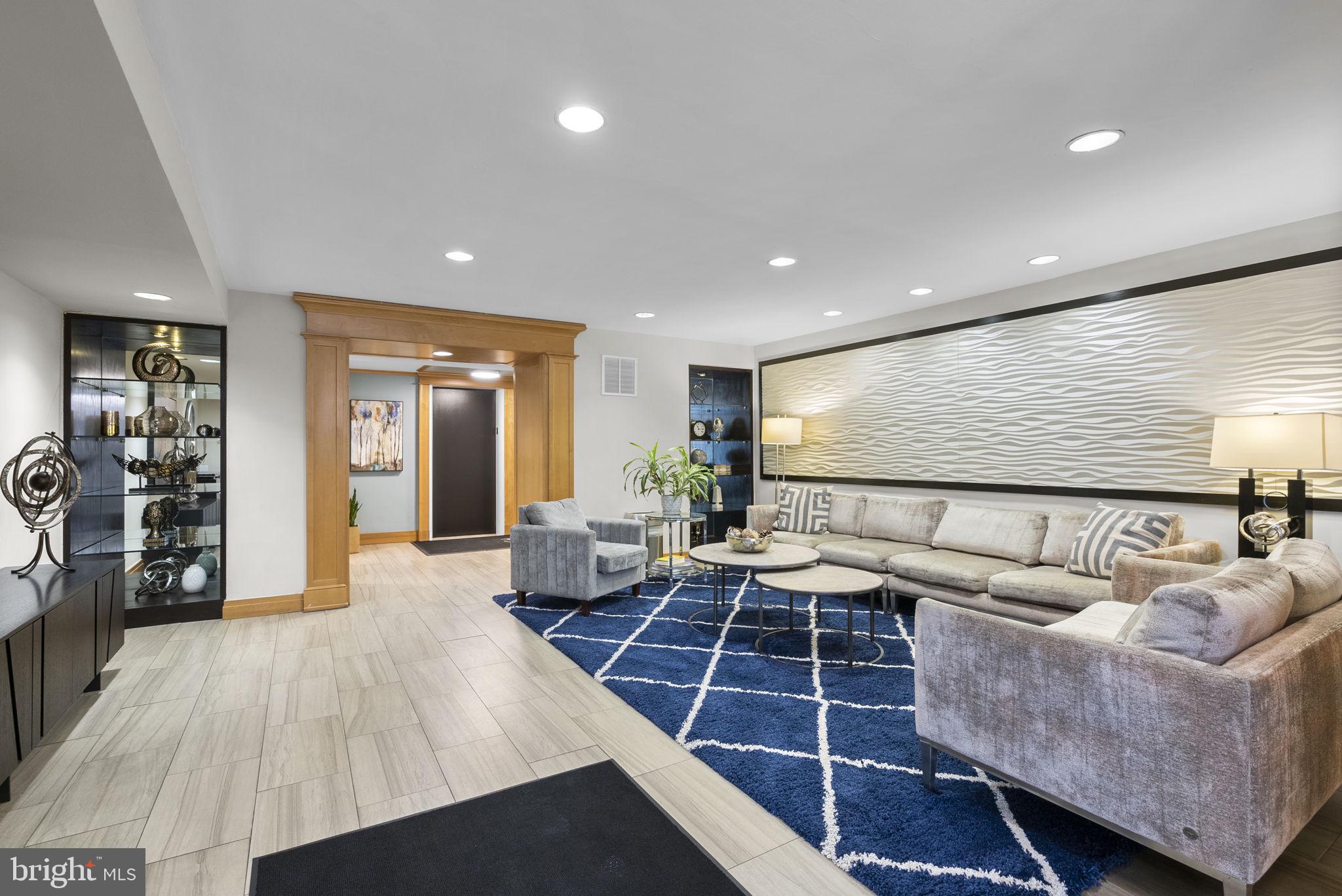 3900 Tunlaw Road Northwest, Unit 101 Washington, DC 20007 - Photo 4 of 28 Lobby