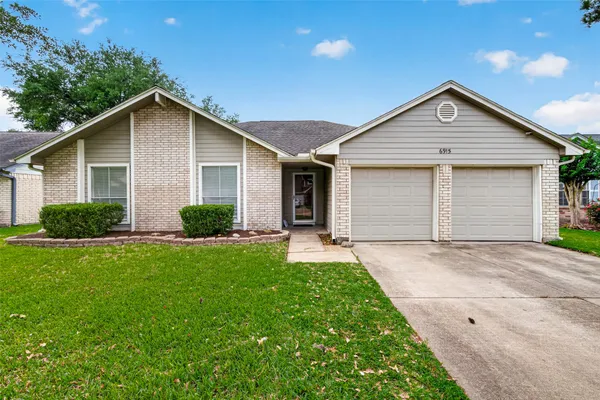 $315,000 | 6915 Glen Rosa Drive, Katy, TX 77494