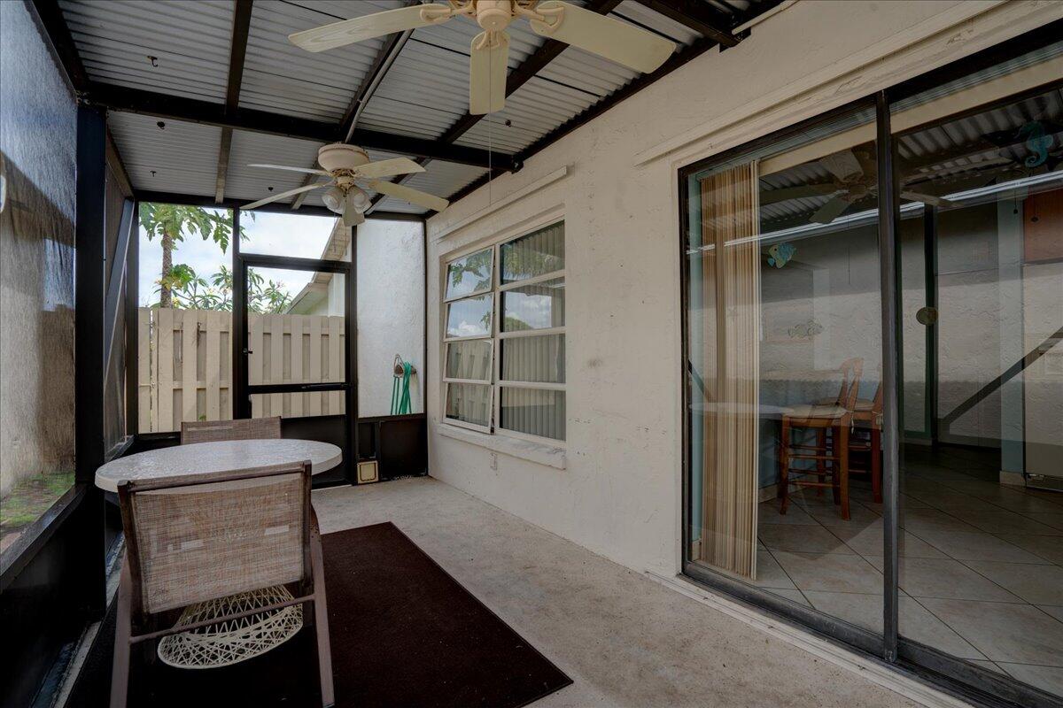 5255 Minto Road Boynton Beach, FL 33472 - Photo 36 of 47 35 Kitchen Screened Pato