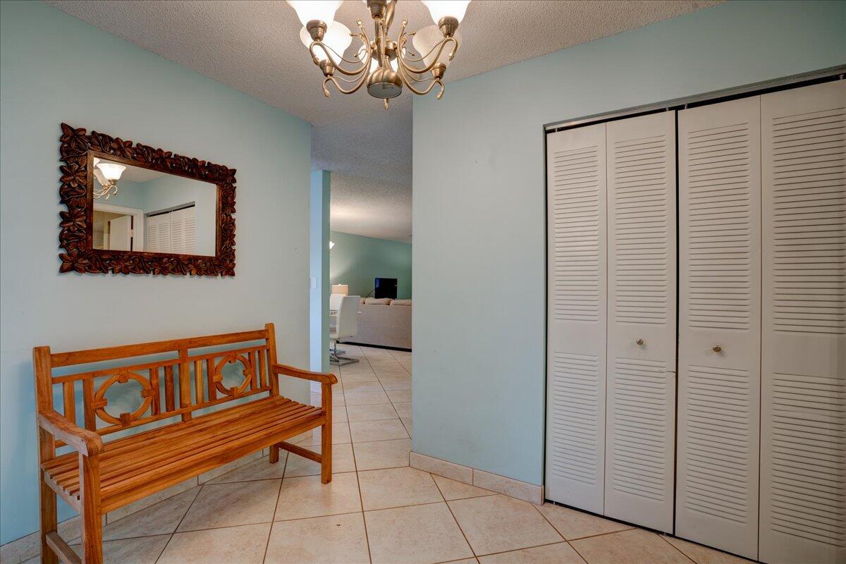 5255 Minto Road Boynton Beach, FL 33472 - Photo 10 of 47 09 Entry Foyer