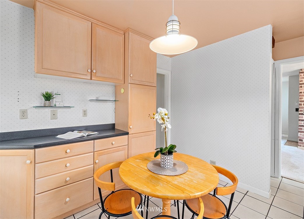 703 North 98th Street Seattle, WA 98103 - Photo 11 of 15 Gallery Image 11