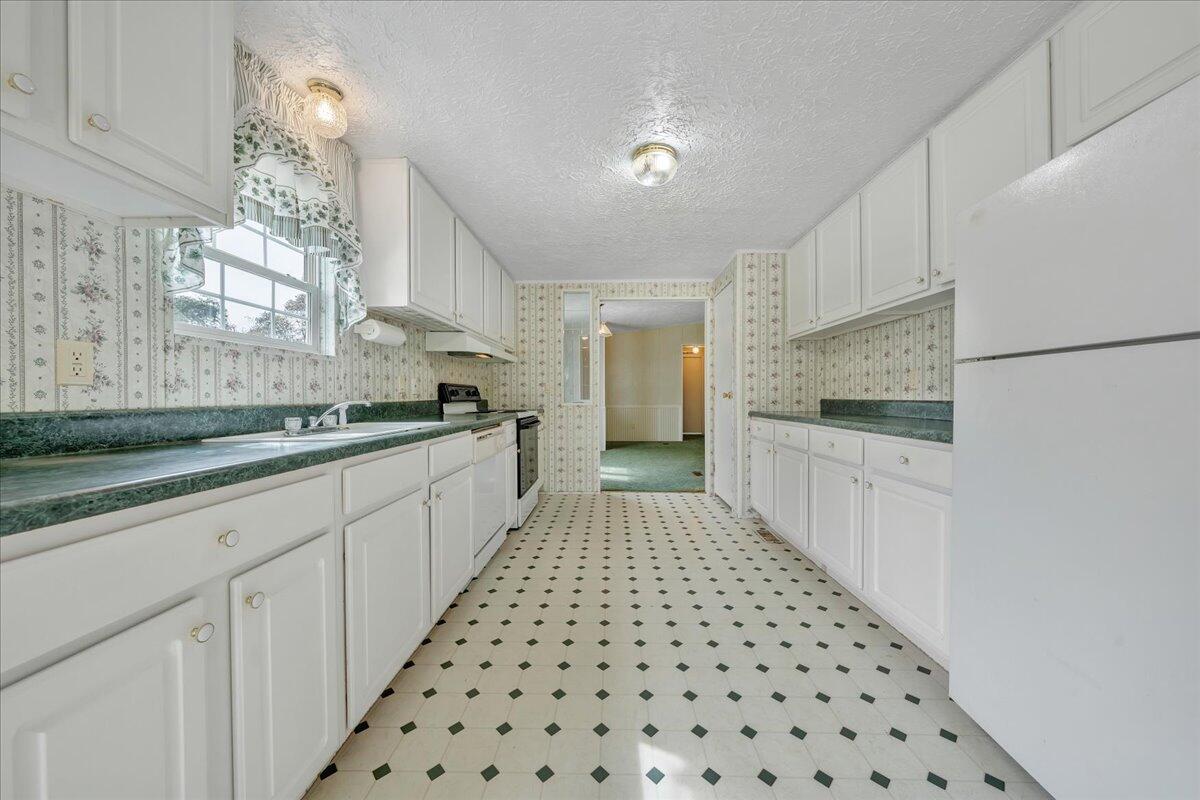 142 River View Road Alderson, WV 24910 - Photo 19 of 63 Gallery Image 19