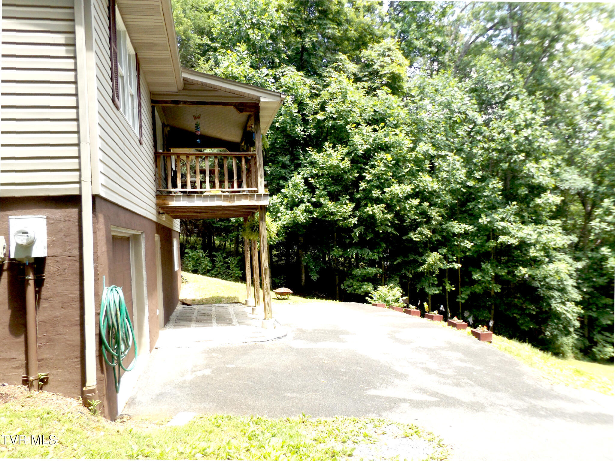 130 Timber Lane Hampton, TN 37658 - Photo 36 of 43 DSCF8284Front5
