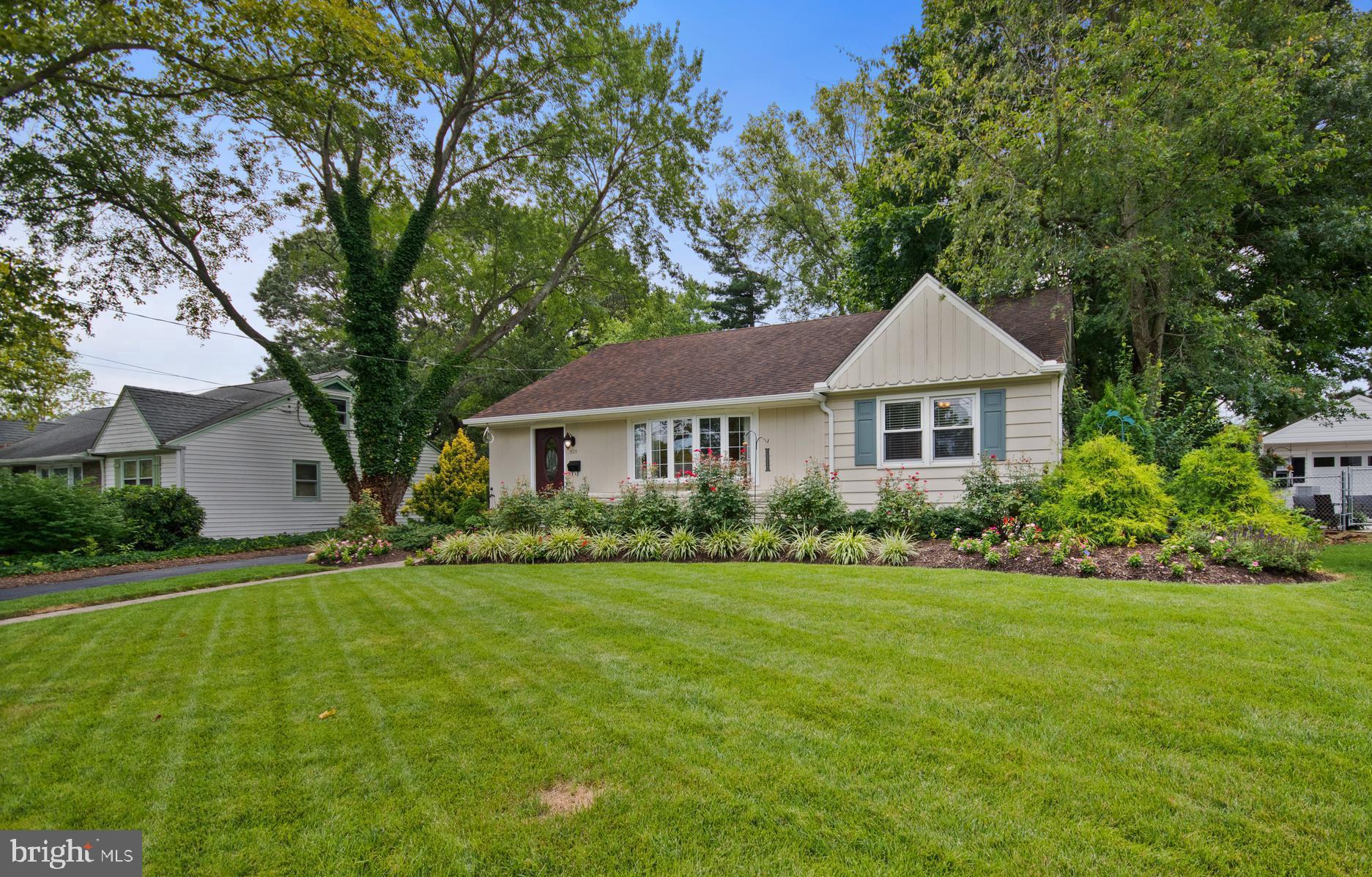 523 Wayne Avenue Pitman, NJ 08071 - Photo 3 of 32 Exterior Front