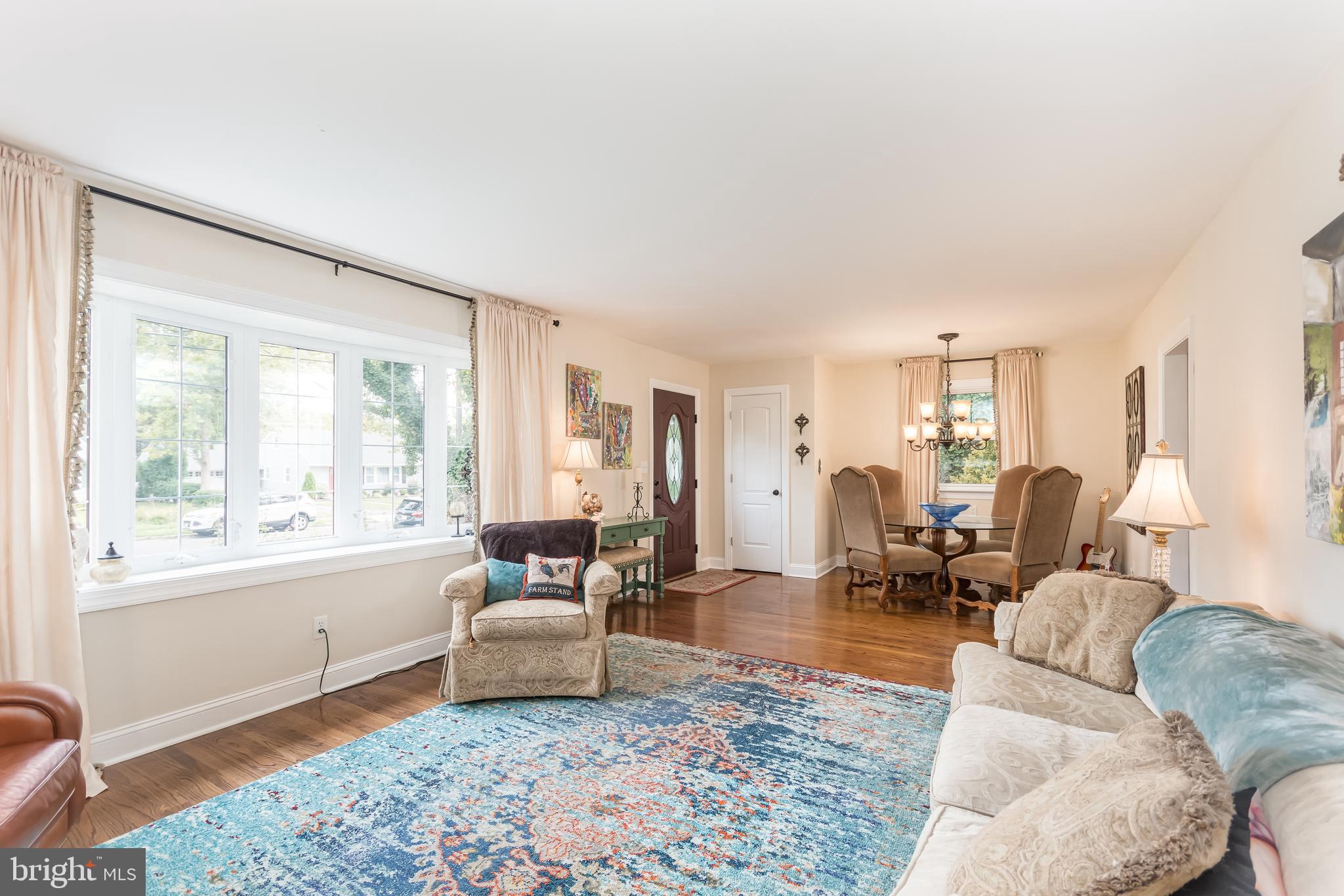 523 Wayne Avenue Pitman, NJ 08071 - Photo 6 of 32 Living Room