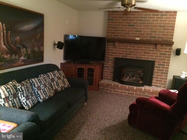 6 Hallmark Drive Lititz, PA 17543 - Photo 5 of 9
