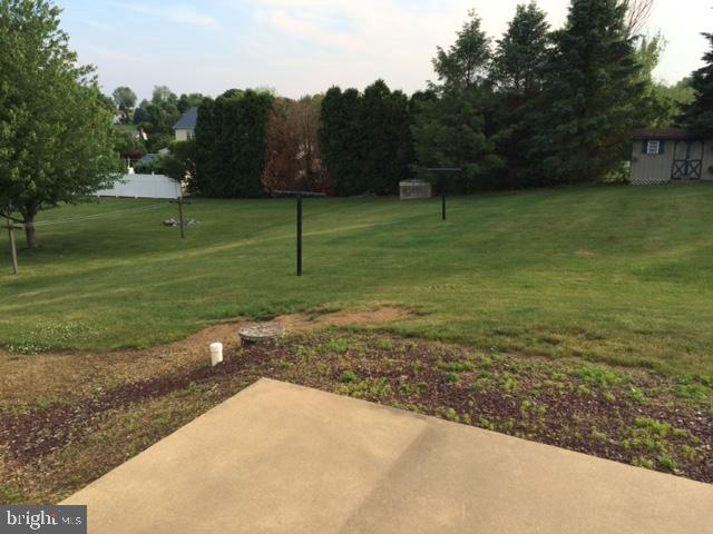 6 Hallmark Drive Lititz, PA 17543 - Photo 6 of 9