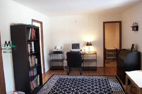 1021 Bishop Road Grosse Pointe, MI 48230 - Photo 2 of 9 854228-1.JPG