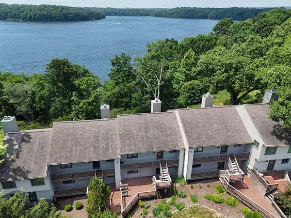 $245,900 | 2048 Waters Edge Drive, Bloomington, IN 47401