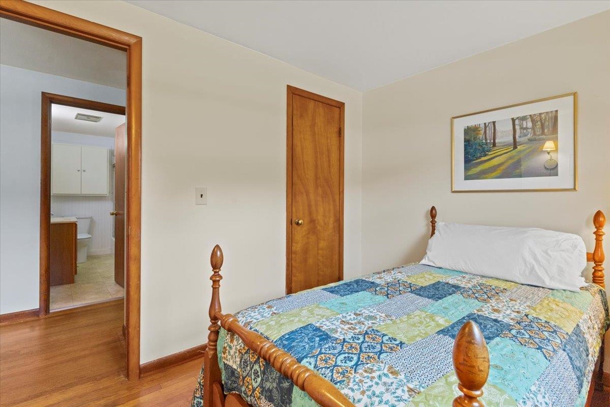 313 Beech Street Bennington, VT 05201 - Photo 5 of 40