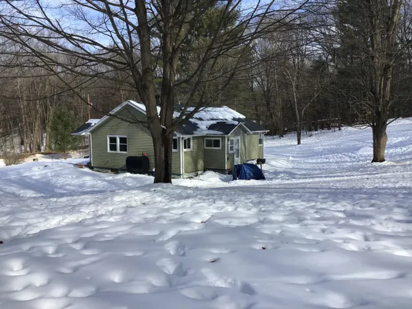 $255,000 | 286 108th Avenue, Plainwell, MI 49080