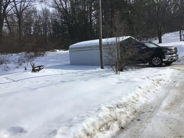 $255,000 | 286 108th Avenue, Plainwell, MI 49080