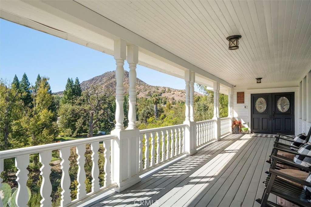 28933 Wagon Road Agoura Hills, CA 91301 - Photo 12 of 59 Front Porch & Entryway