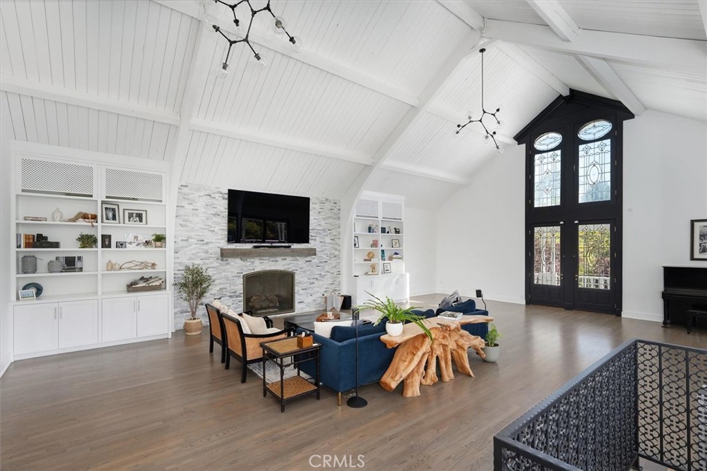 28933 Wagon Road Agoura Hills, CA 91301 - Photo 14 of 59 Living Room