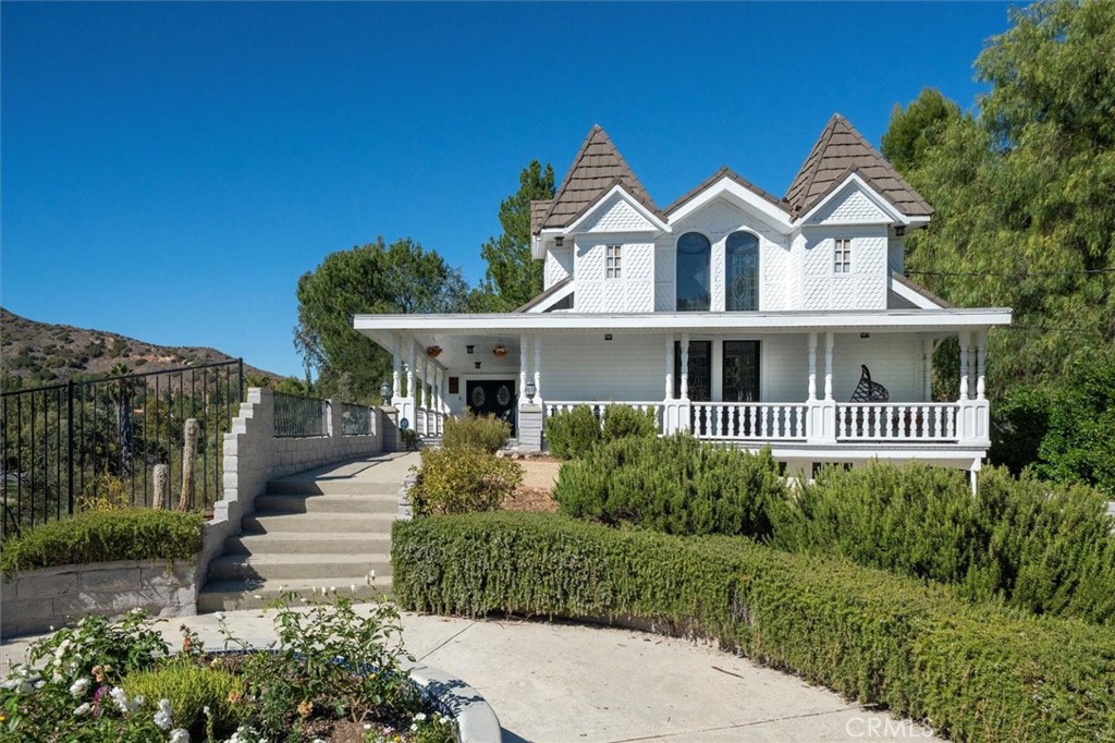 28933 Wagon Road Agoura Hills, CA 91301 - Photo 2 of 73 a view of a yard in front of house