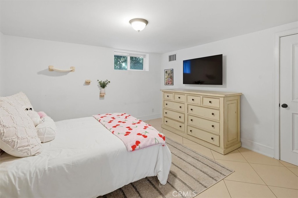 28933 Wagon Road Agoura Hills, CA 91301 - Photo 37 of 59 Downstairs Apartment Bedroom