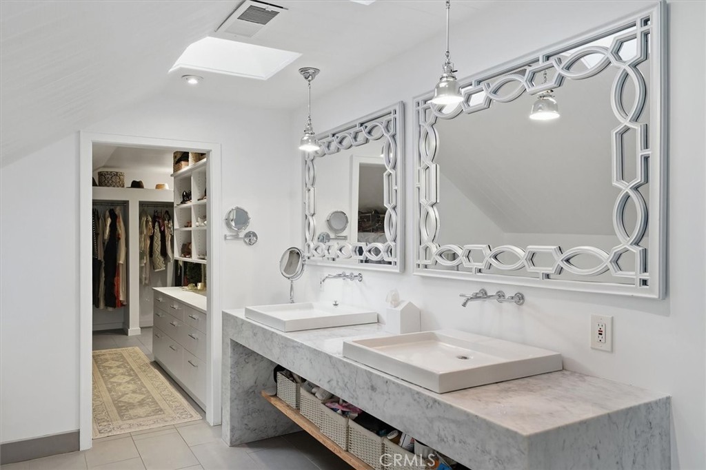 28933 Wagon Road Agoura Hills, CA 91301 - Photo 39 of 73 Primary Bath