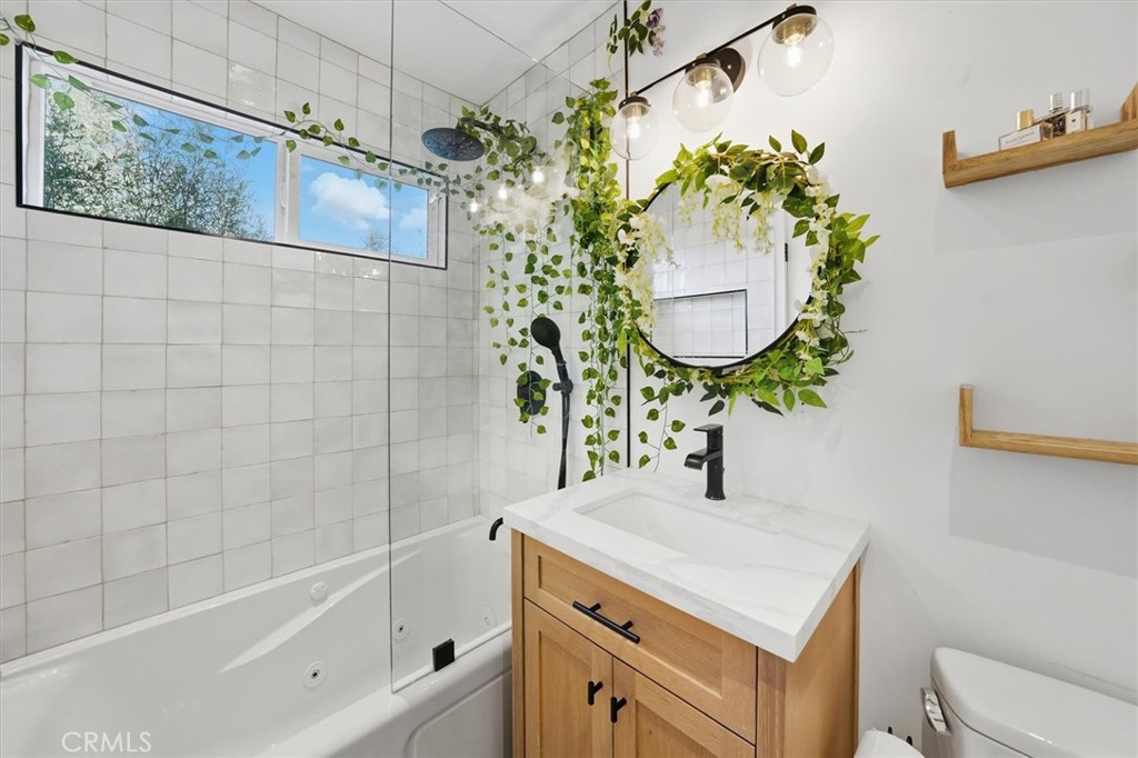 28933 Wagon Road Agoura Hills, CA 91301 - Photo 41 of 59 Main Level Bathroom #1