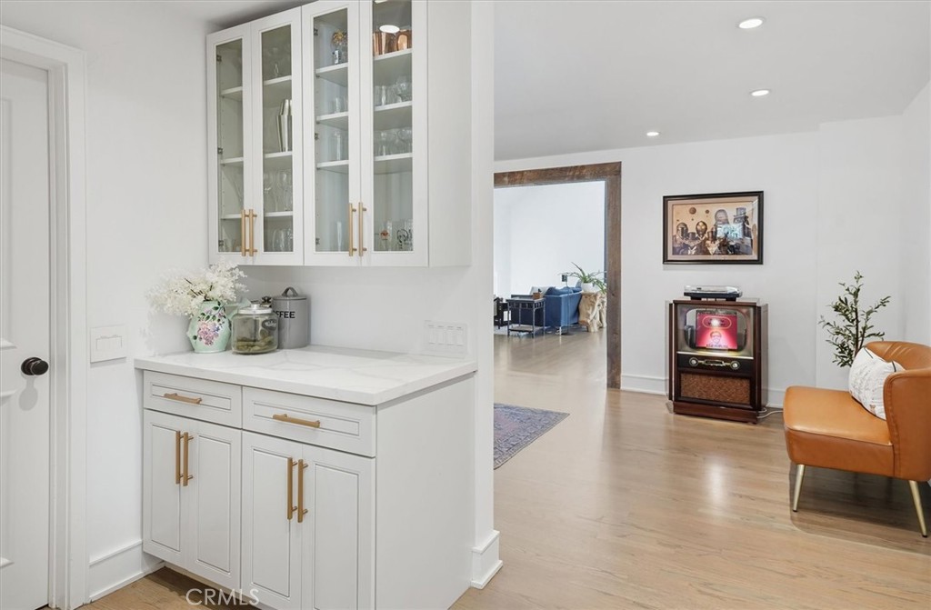 28933 Wagon Road Agoura Hills, CA 91301 - Photo 44 of 59 Pass-Through/Butler Pantry