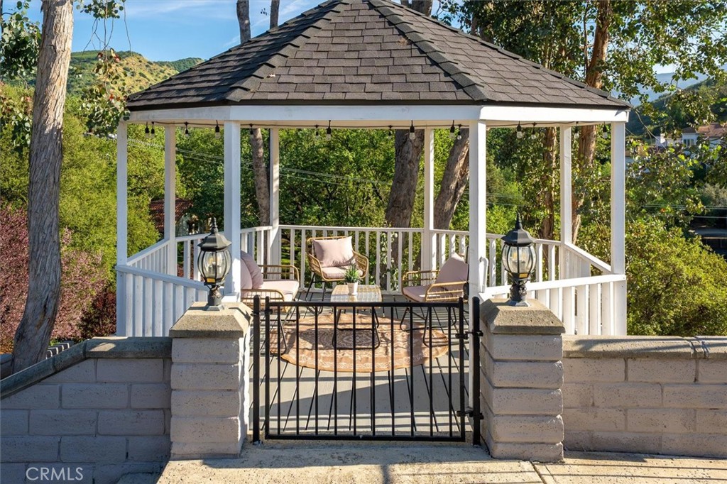 28933 Wagon Road Agoura Hills, CA 91301 - Photo 9 of 59 Gazebo