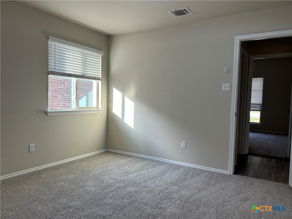 137 Bainbridge Road Temple, TX 76502 - Photo 21 of 26 an empty room with windows