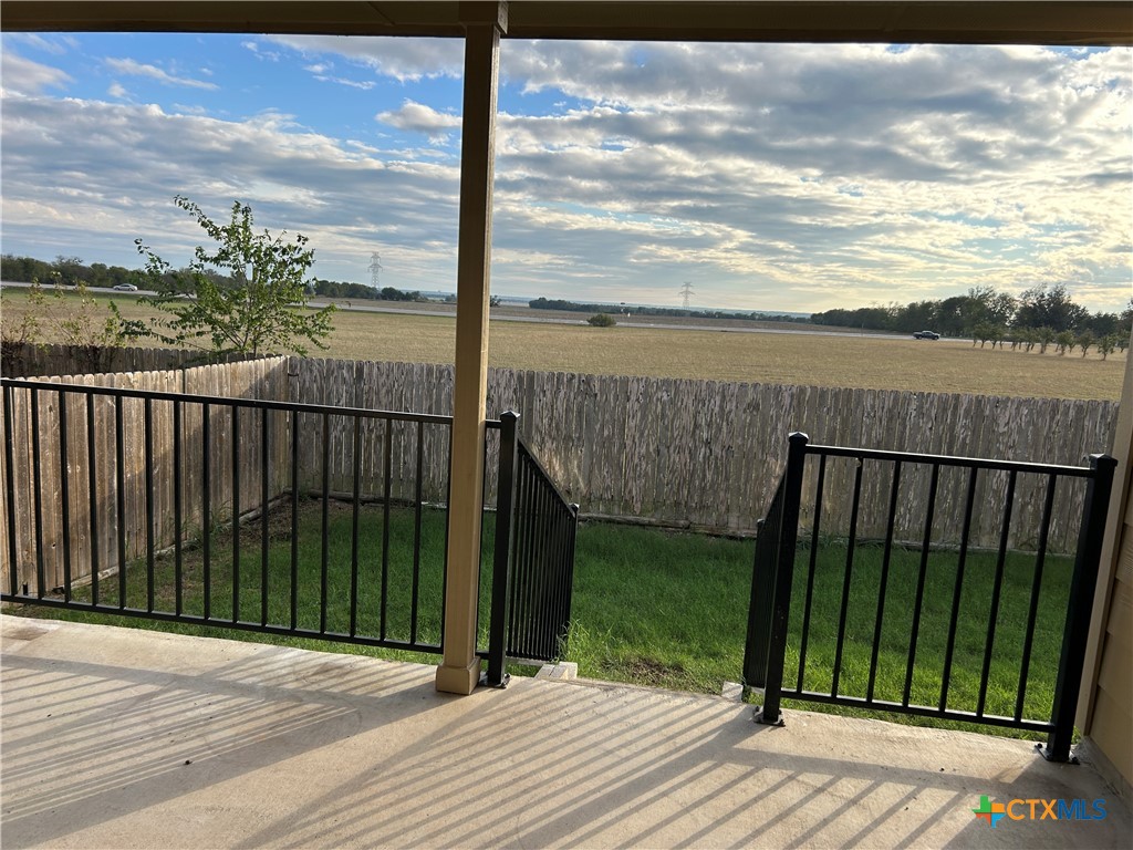 137 Bainbridge Road Temple, TX 76502 - Photo 26 of 26 a balcony with street view