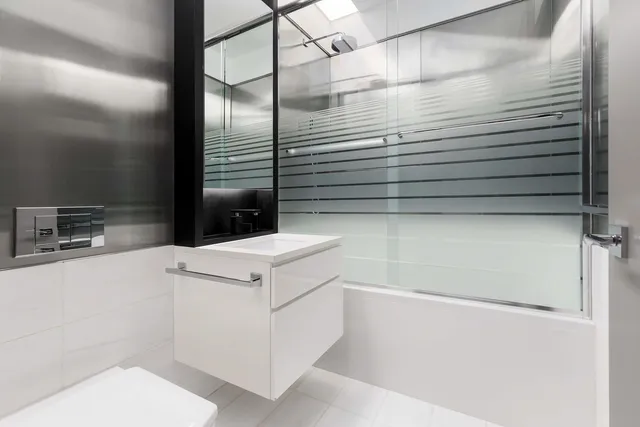 $27,000,000 | 157 West 57th Street, Unit 53B | Midtown Central