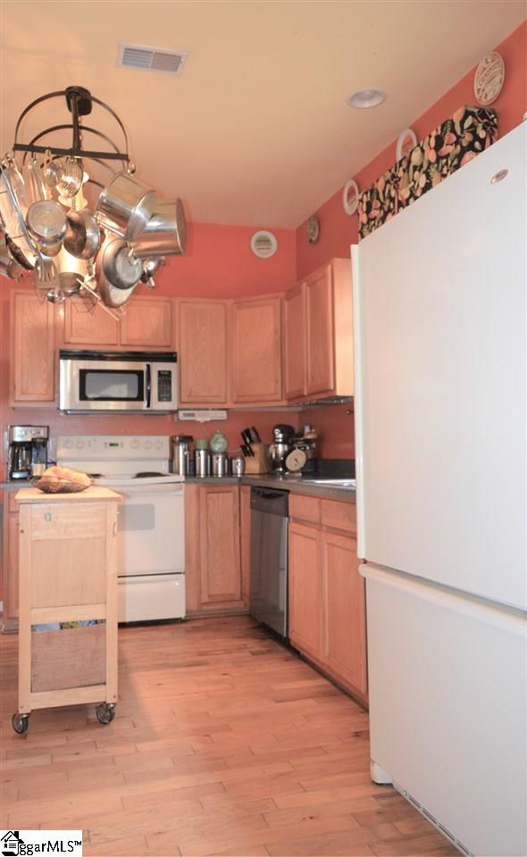 226 Highgate Circle Greer, SC 29650 - Photo 5 of 34 Gallery Image 5