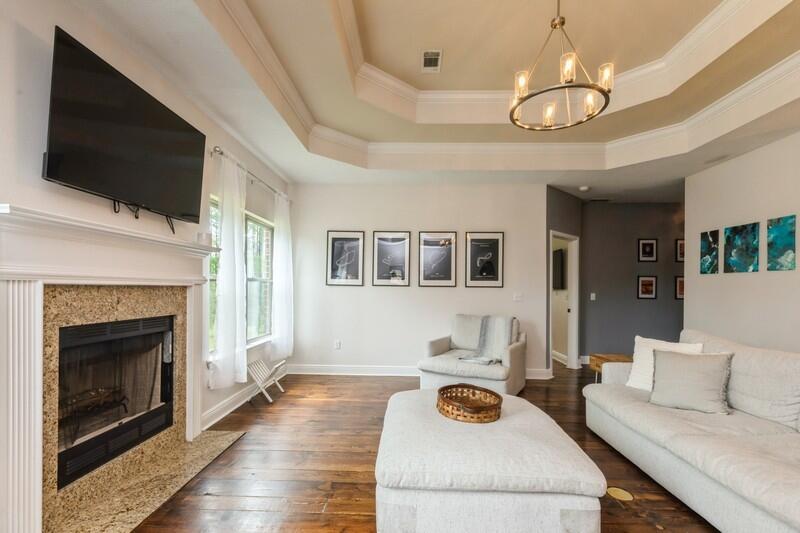 3362 Citrine Circle Crestview, FL 32539 - Photo 17 of 58 livingroom