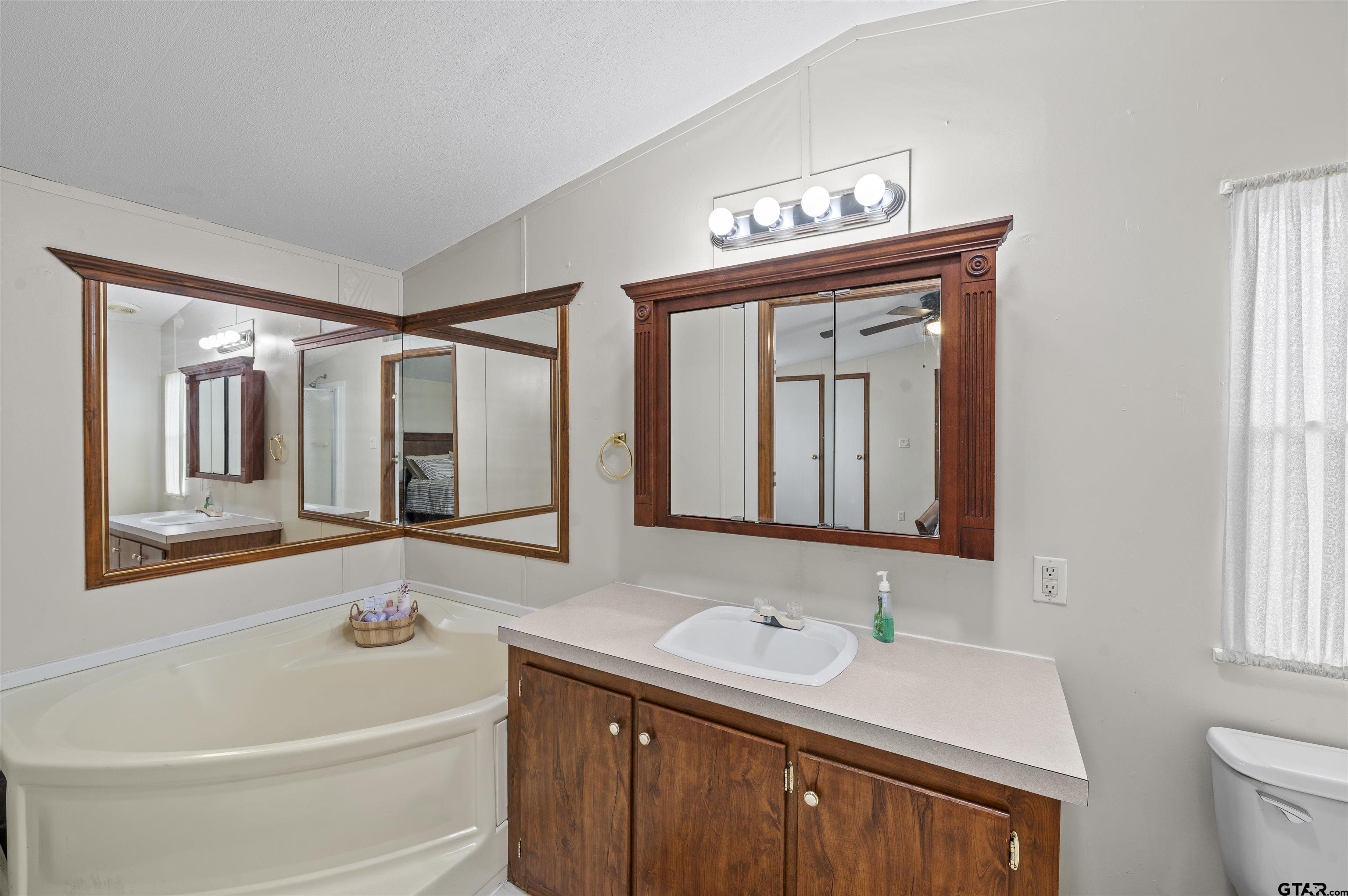 245 Seminole Quitman, TX 75783 - Photo 11 of 15