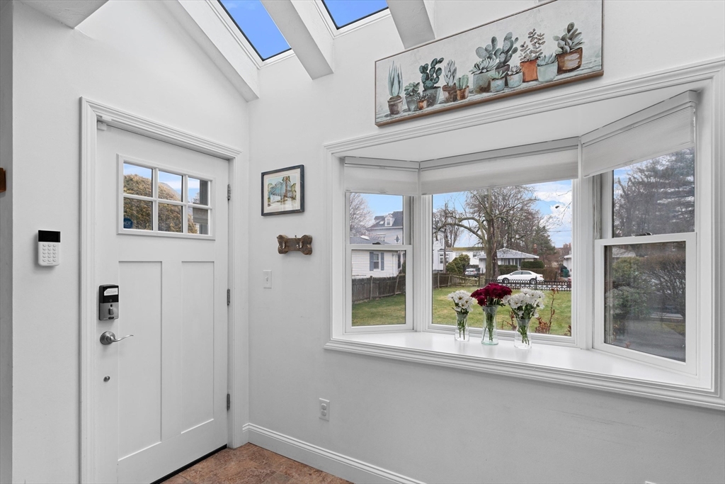 2 Chase Lane, Unit 2 Lynn, MA 01902 - Photo 19 of 42 a view of small living room