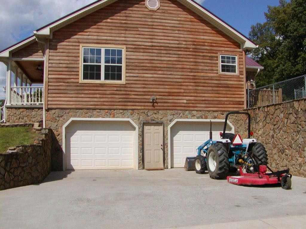 179 Anderson Road Johnson City, TN 37601 - Photo 14 of 24 Photo 14