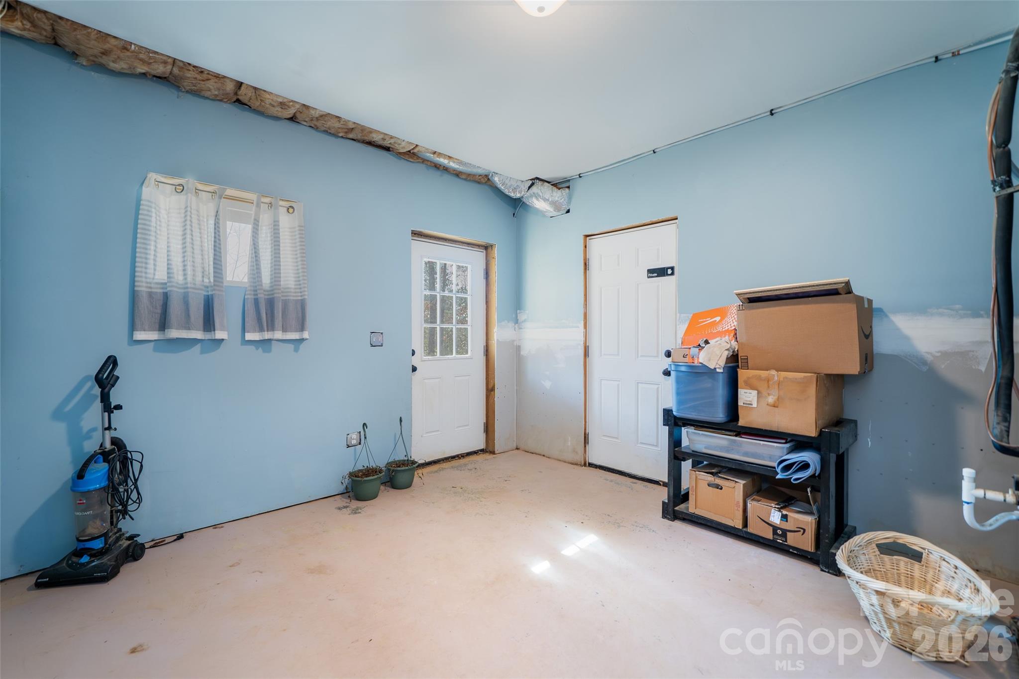 412 Masters View Drive Etowah, NC 28729 - Photo 21 of 30 a room with toys and a wooden floor