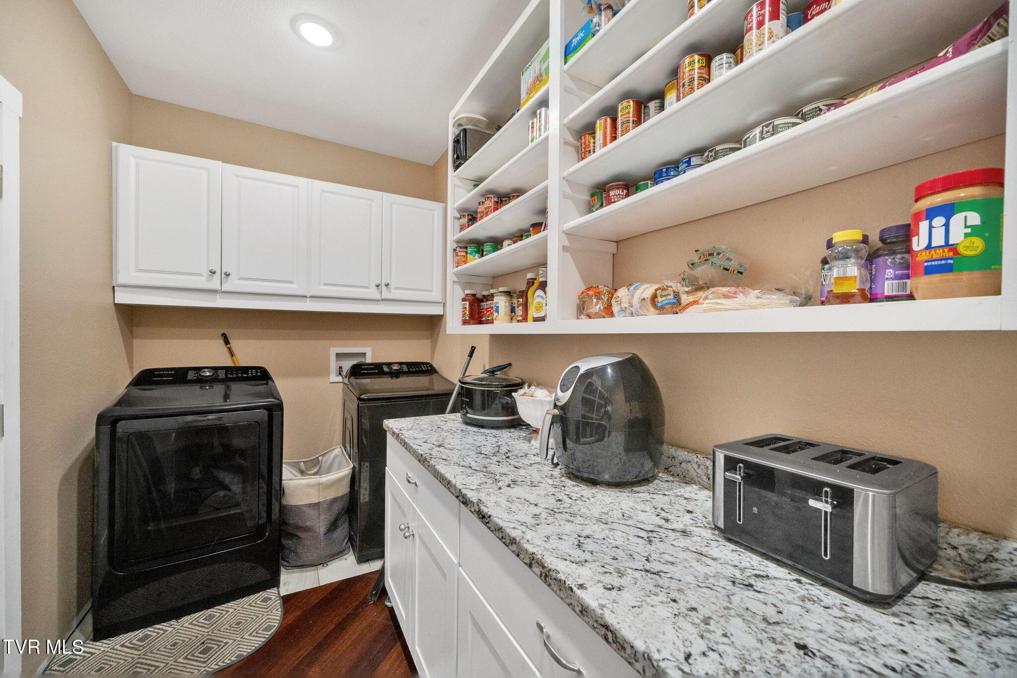 2160 Ranch Road Dandridge, TN 37725 - Photo 19 of 77 4-web-or-mls-DSC06032