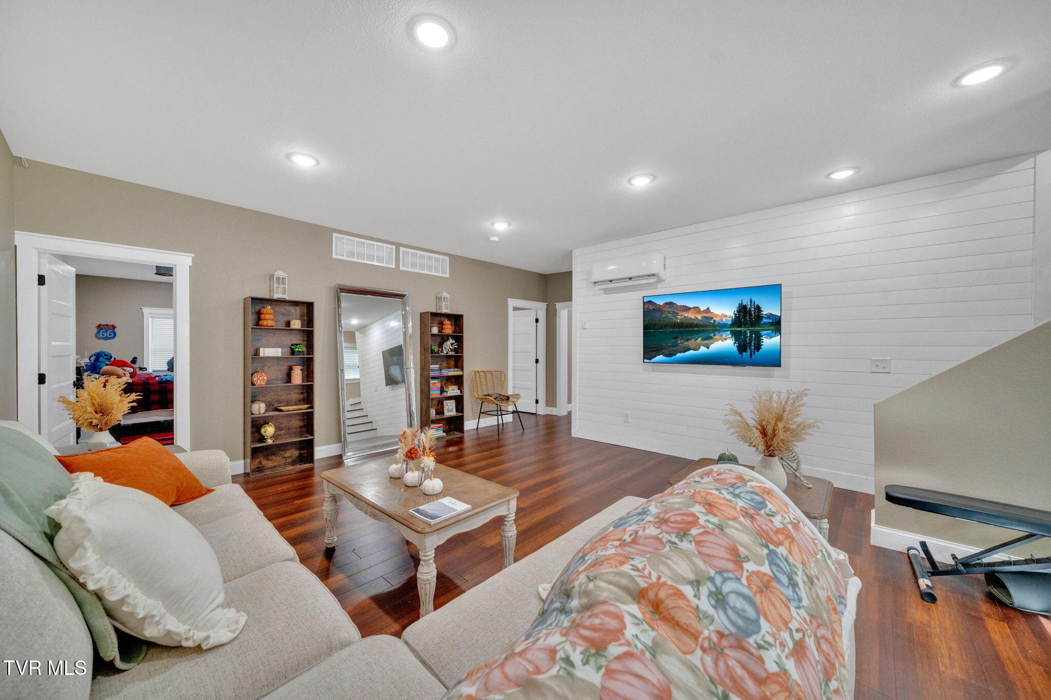 2160 Ranch Road Dandridge, TN 37725 - Photo 30 of 77 5-web-or-mls-DSC06125