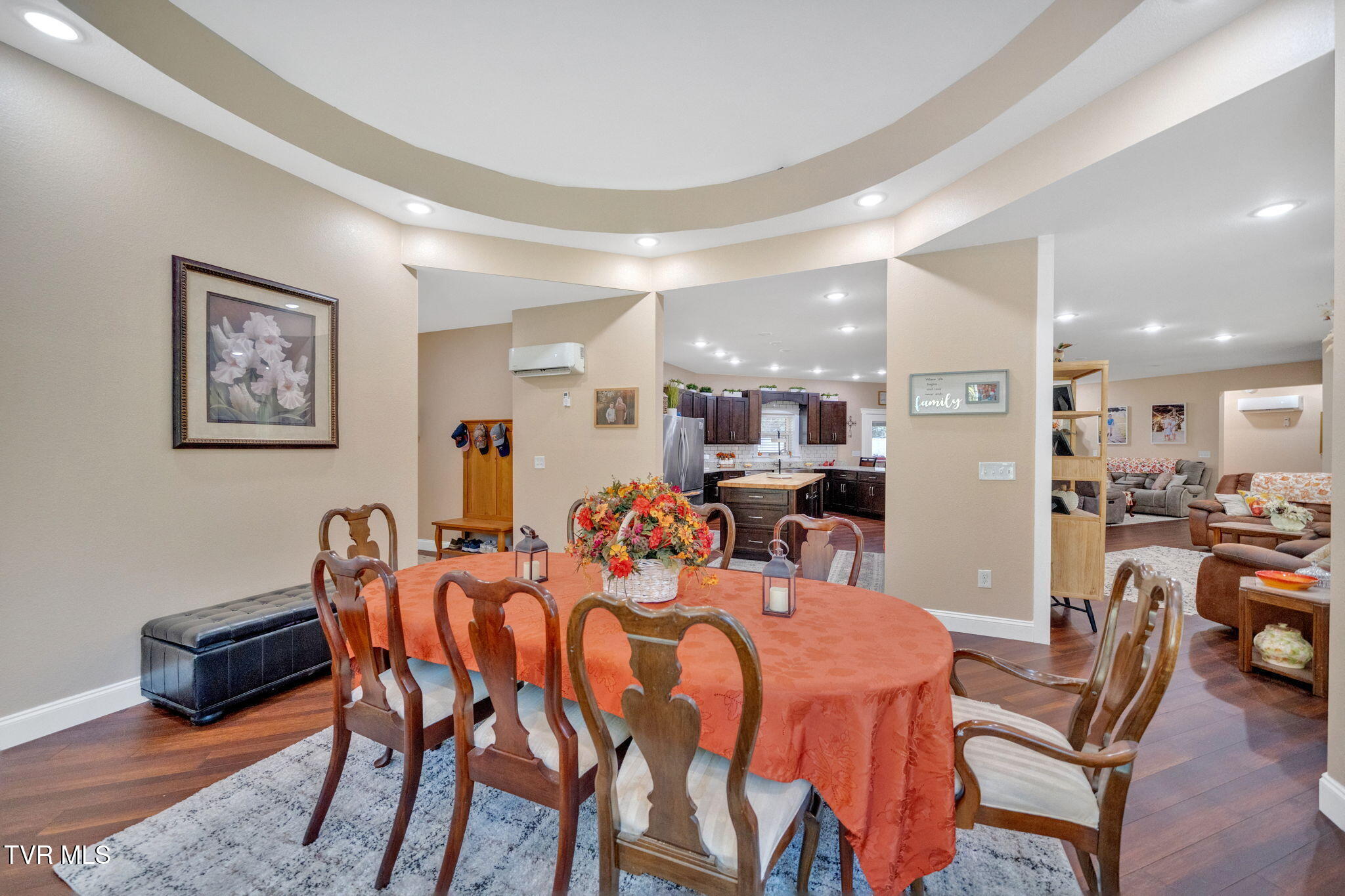 2160 Ranch Road Dandridge, TN 37725 - Photo 4 of 77 25-web-or-mls-DSC06134