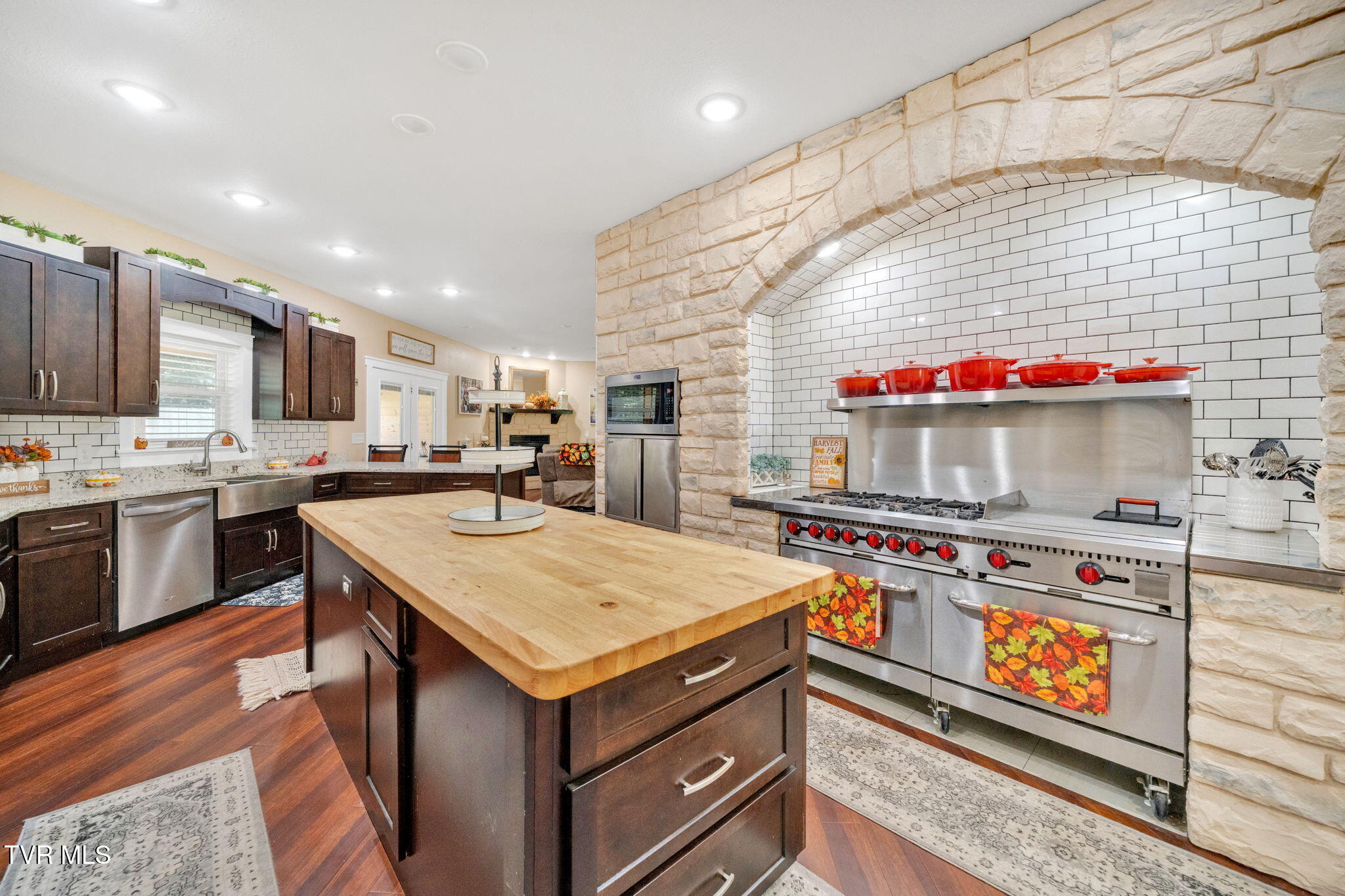 2160 Ranch Road Dandridge, TN 37725 - Photo 8 of 77 37-web-or-mls-DSC06140