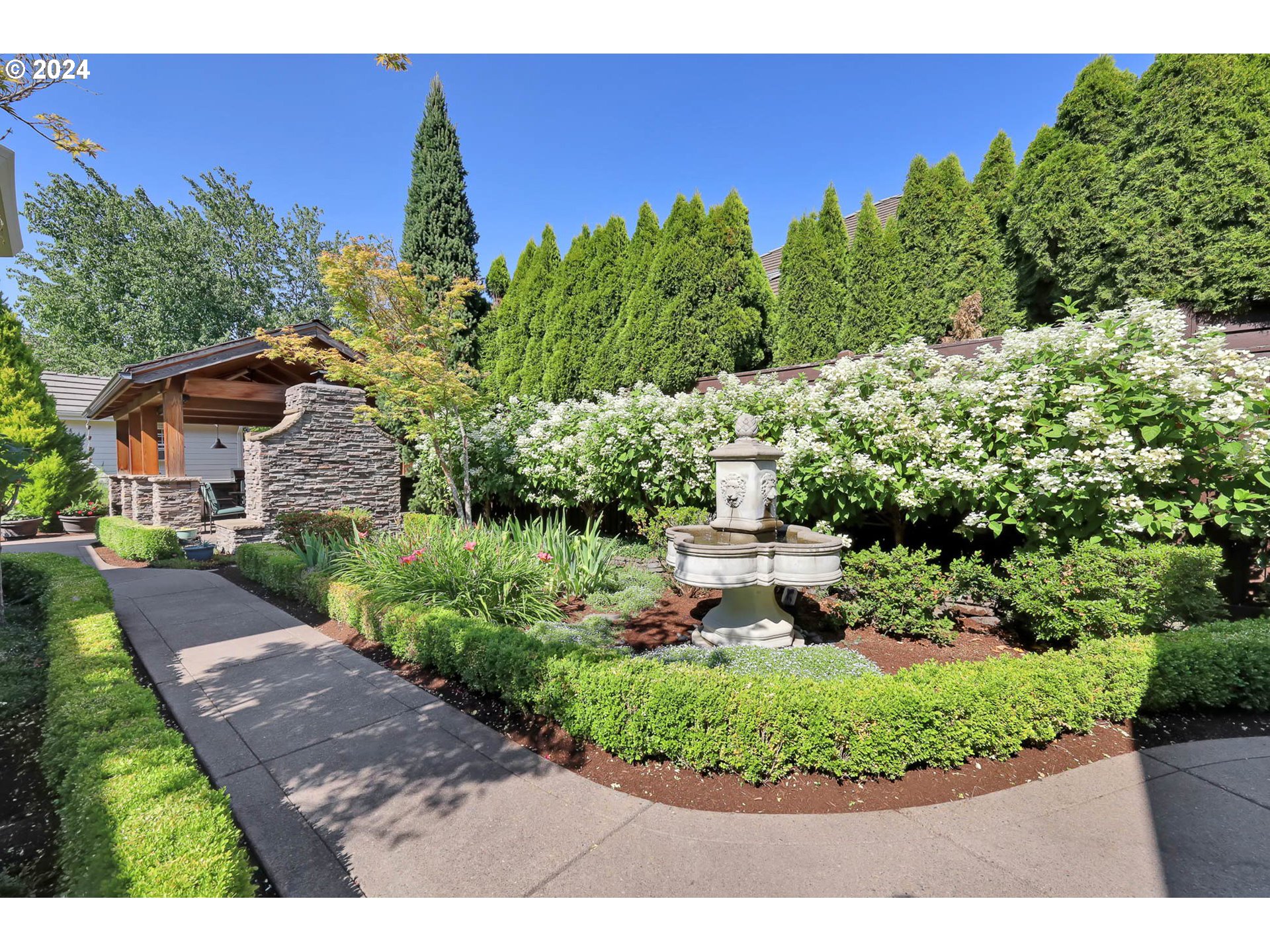 3469 River Pointe Drive Eugene, OR 97408 - Photo 45 of 48 a view of a house with a yard