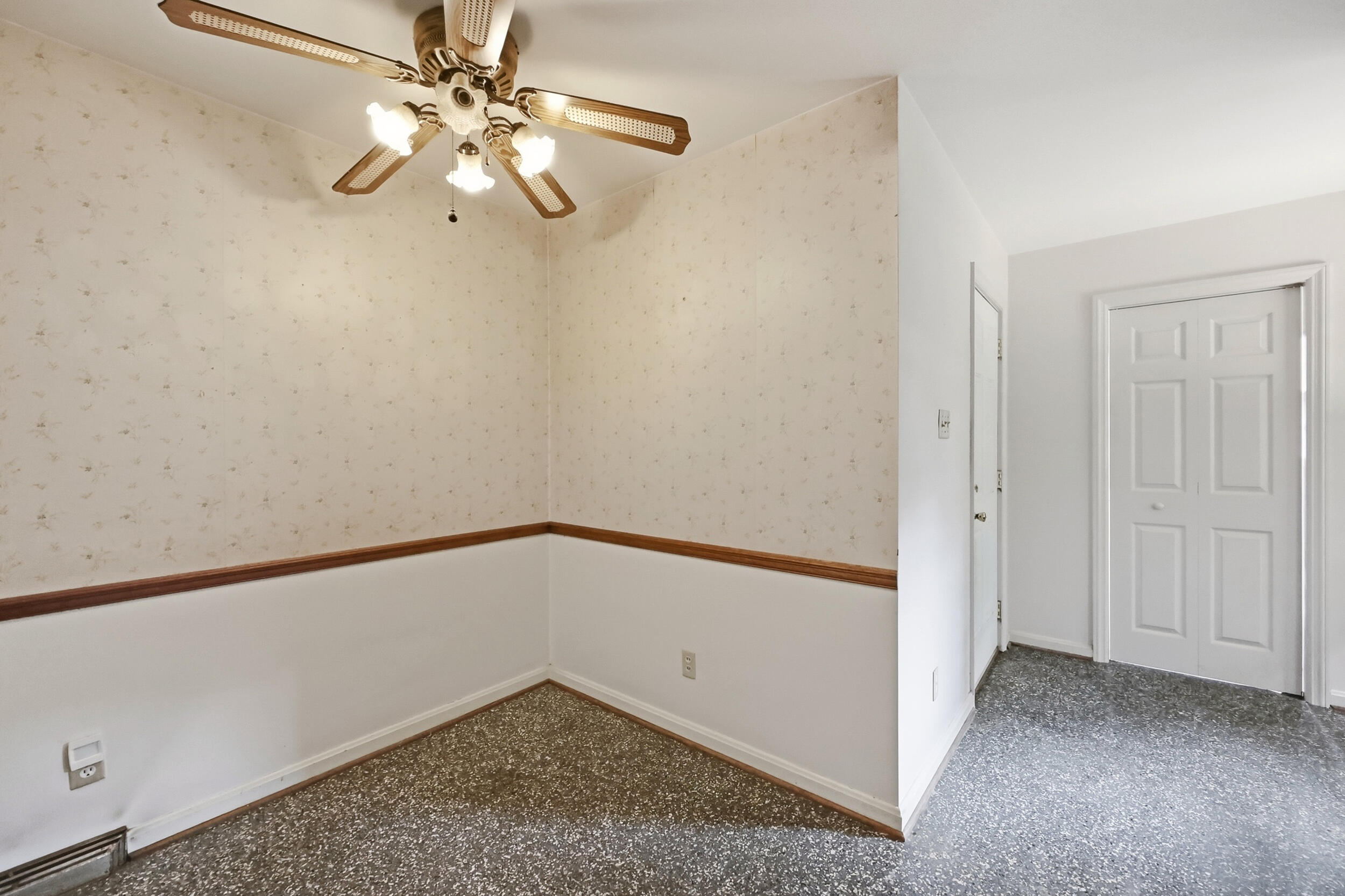 672 Providence Road Lexington, KY 40502 - Photo 17 of 48 14_pend7189