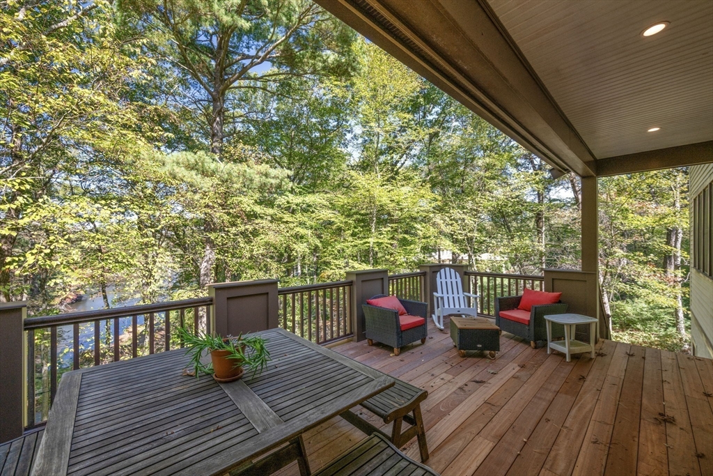 250 Meadowbrook Road Dedham, MA 02026 - Photo 12 of 41