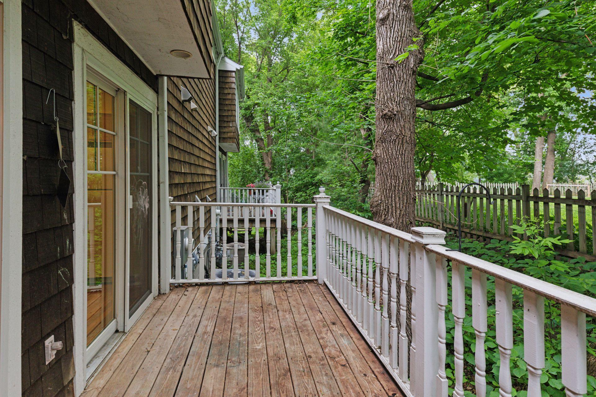 204 Central Avenue South Wayzata, MN 55391 - Photo 26 of 34