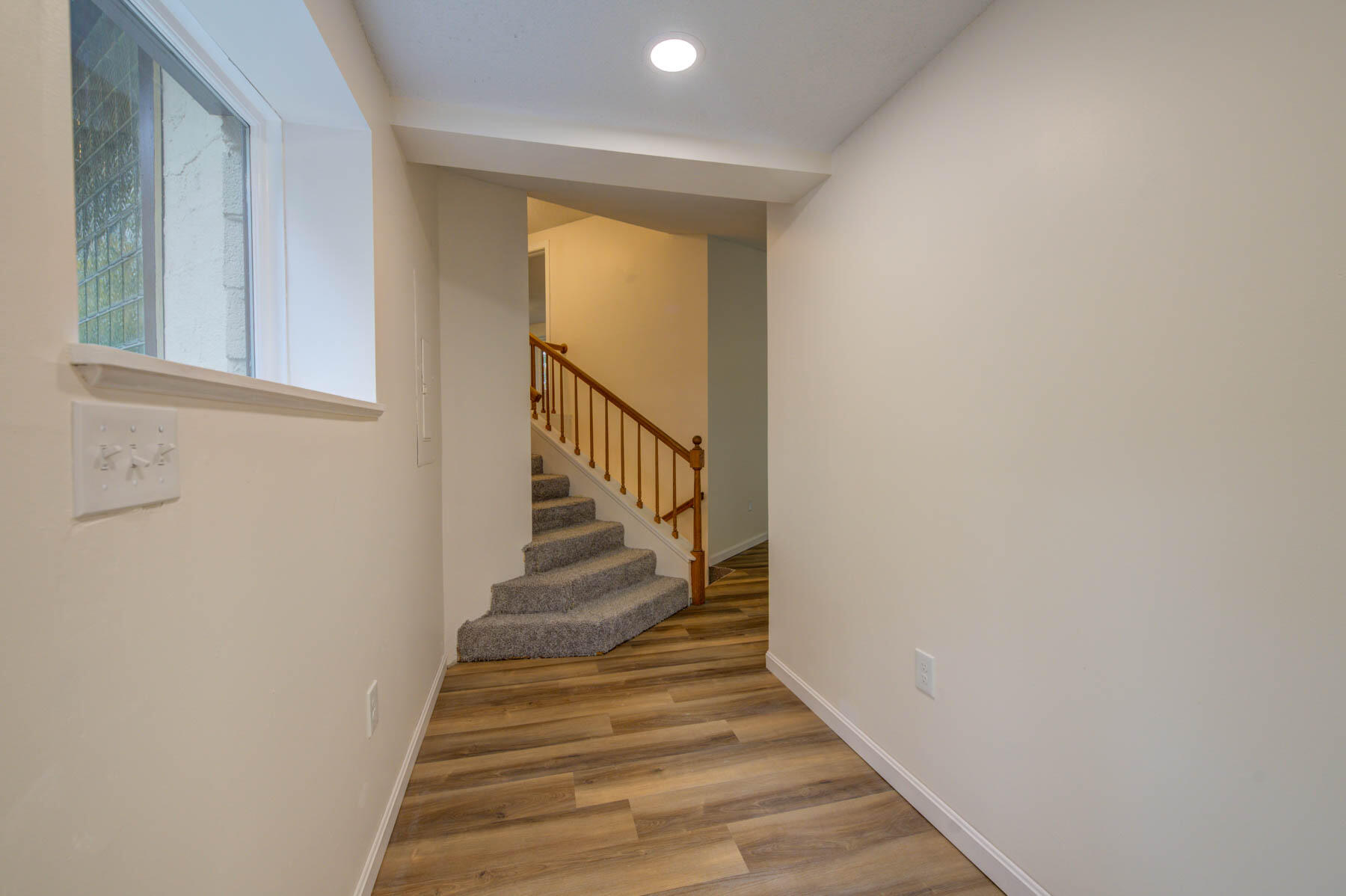 65 Park Road Windham, ME 04062 - Photo 5 of 31 pic-5