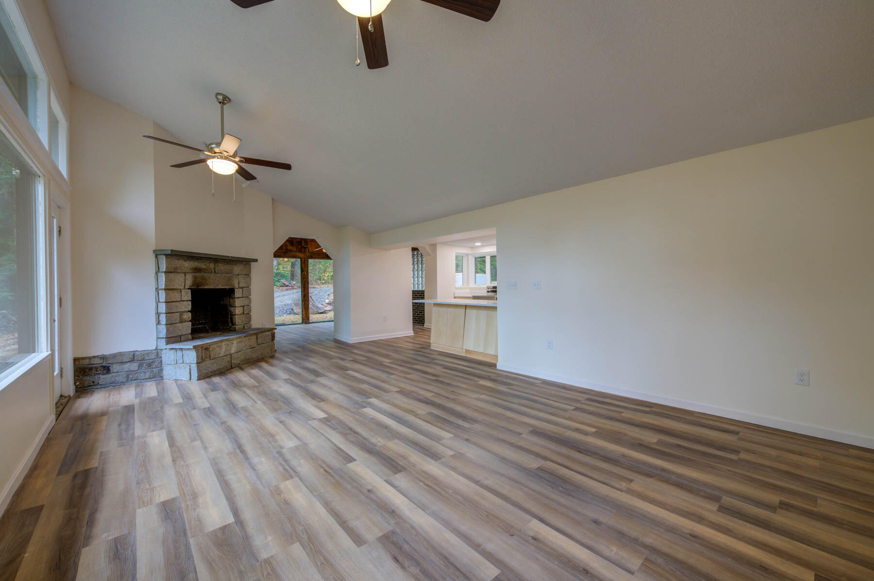 65 Park Road Windham, ME 04062 - Photo 7 of 31 pic-7