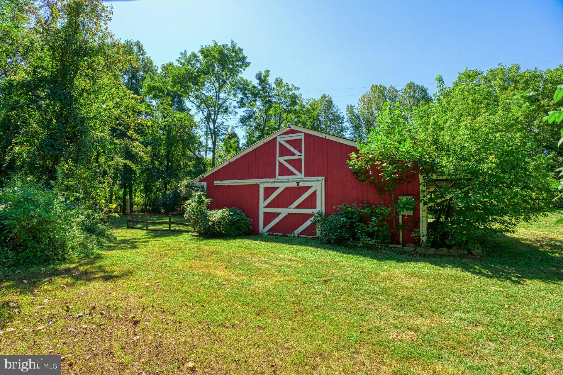 5250 Winfield Road Fairfax, VA 22030 - Photo 56 of 57 a view of a house with a yard