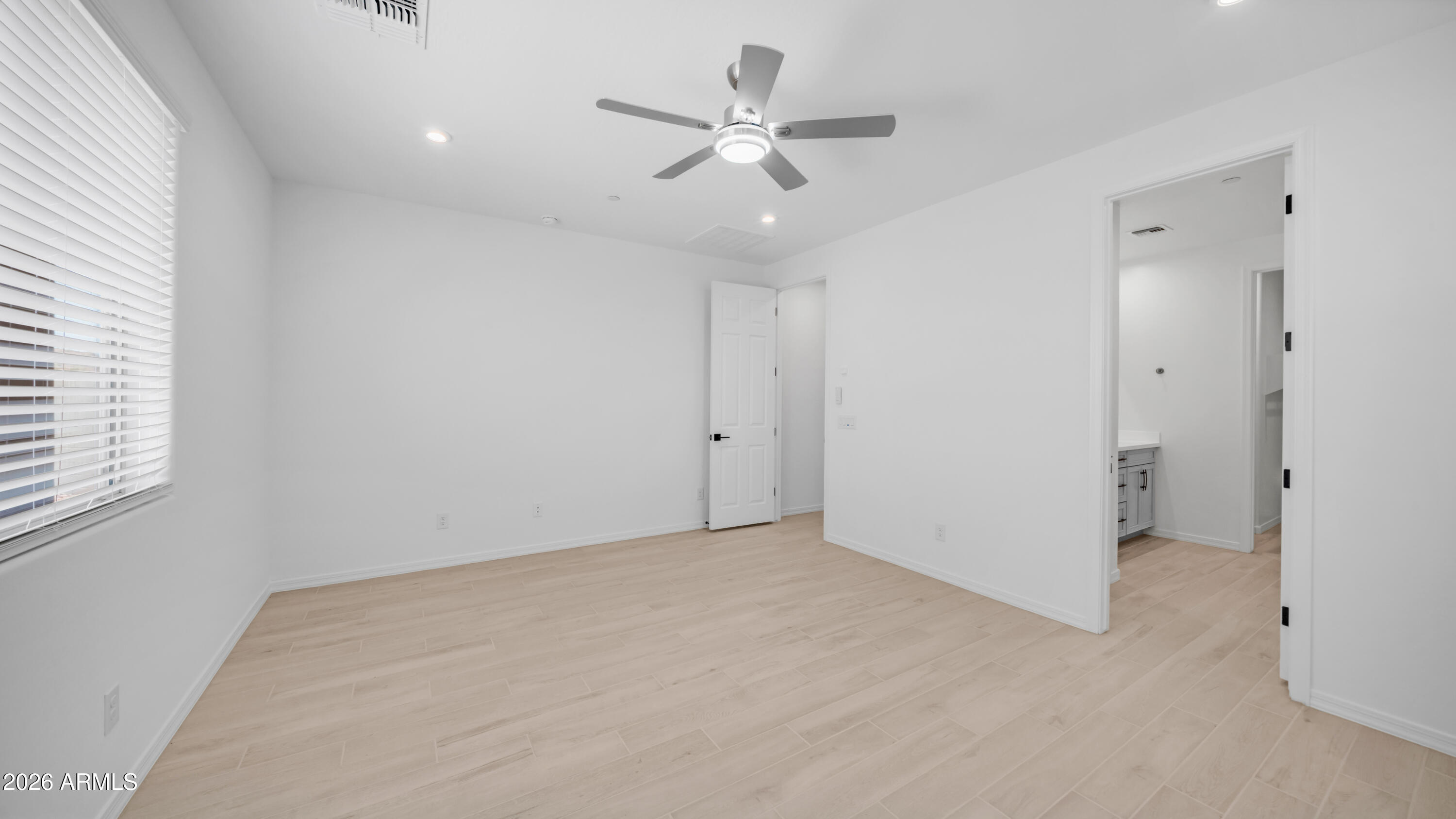 13362 West Eagle Feather Road Peoria, AZ 85383 - Photo 16 of 44 a view of an empty room