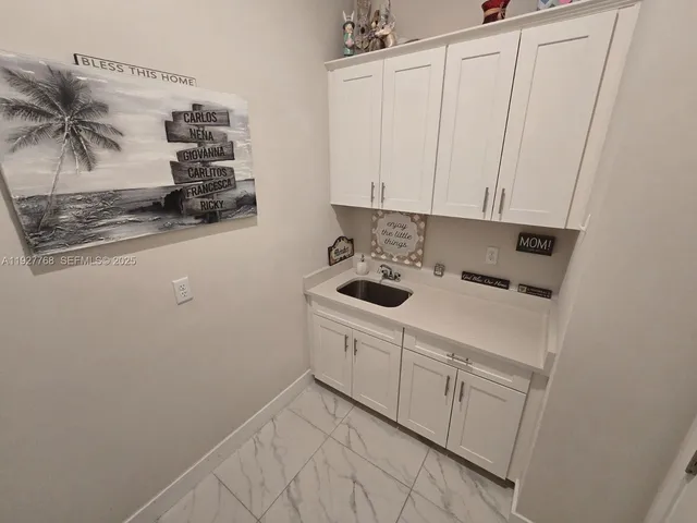 $989,000 | 7959 Liberty Way, Parkland, FL 33067