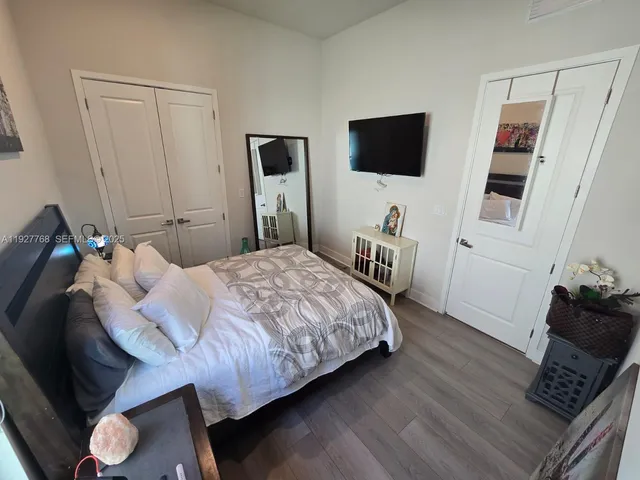 $989,000 | 7959 Liberty Way, Parkland, FL 33067