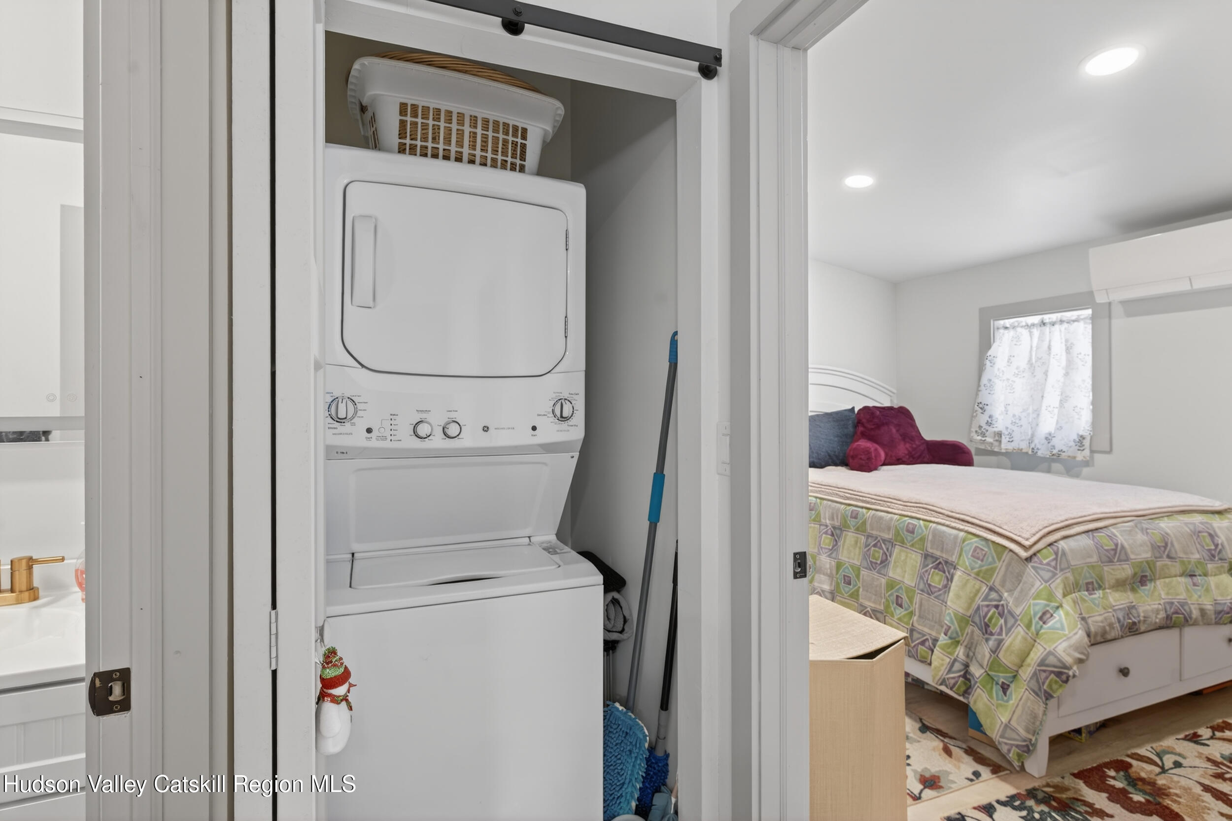 3-5 Dutchtown Road Saugerties, NY 12477 - Photo 30 of 43 apartment 2