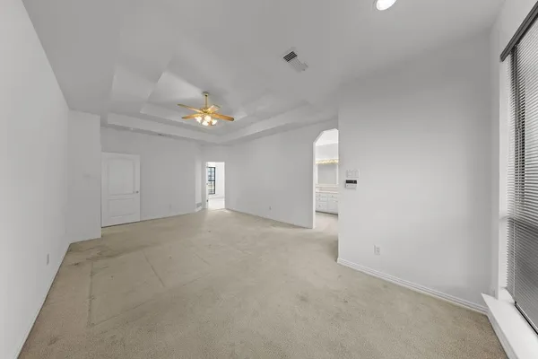 $384,900 | 943 Fairway Drive, Duncanville, TX 75137